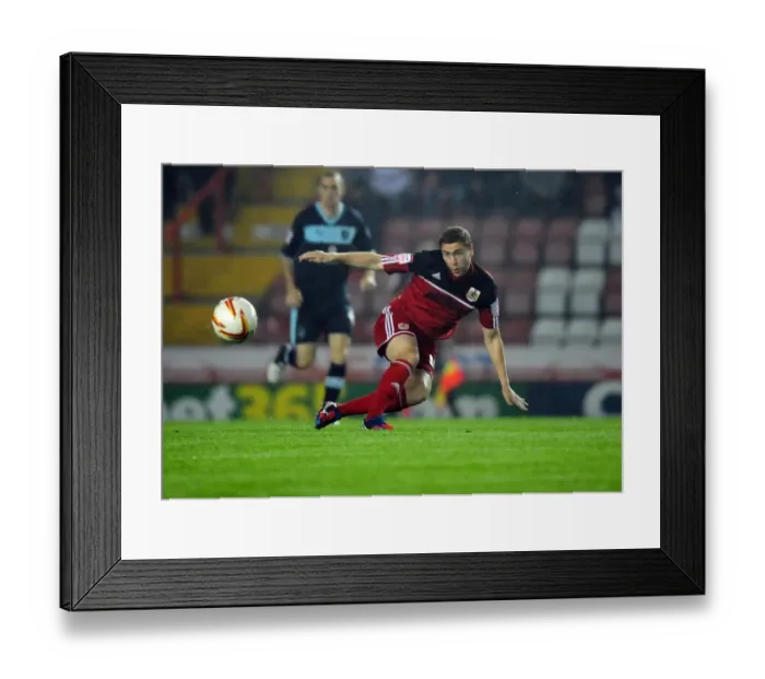 Framed Print : Bristol City's Steven Davies in Action Against Burnley, Championship Football Match, October 2012