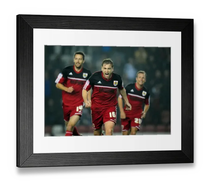 Framed Print : Steven Davies Stunning Championship Goal for Bristol City: A Moment to Remember (Bristol City v Burnley)