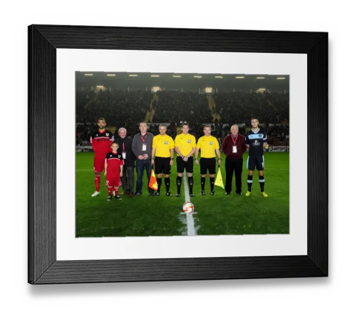Framed Print : Bristol City vs Burnley: Clash of the Seasons 12-13 Framed Print : Bristol City vs Burnley: Clash of the Seasons 12-13