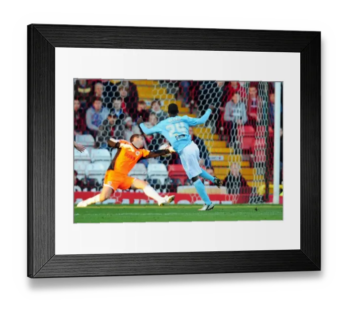 Framed Print : Sone Aluko Scores the Opener for Hull City Against Bristol City in Championship Match, October 2012