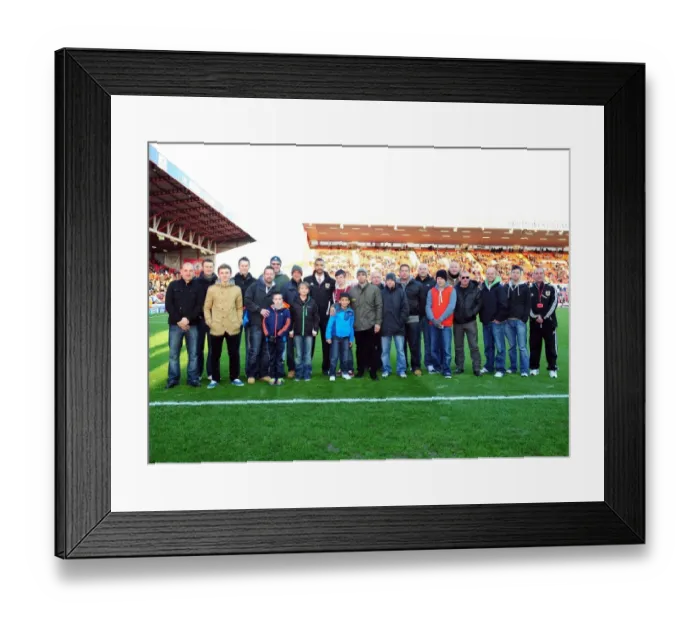 Framed Print : Championship Clash: Bristol City vs Hull City at Ashton Gate Stadium - October 2012 Framed Print : Championship Clash: Bristol City vs Hull City at Ashton Gate Stadium - October 2012
