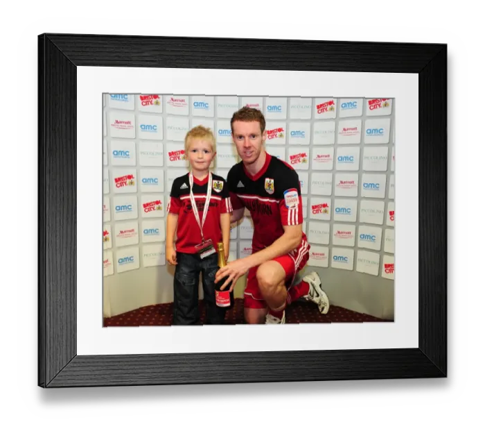 Framed Print : Bristol City v Hull City