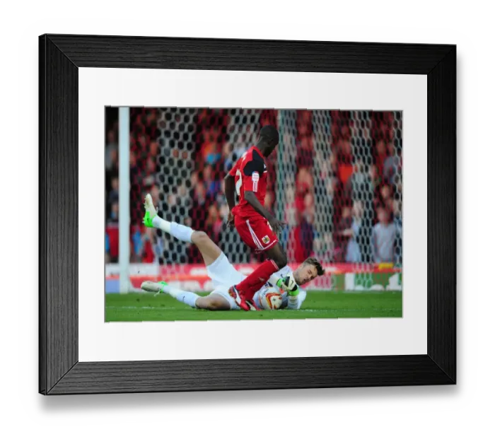 Framed Print : Championship Showdown: Ben Hamer Denies Albert Adomah - Bristol City vs Charlton Athletic