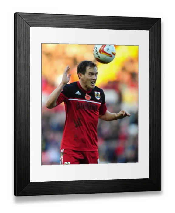 Framed Print : Neil Kilkenny in Action for Bristol City Against Charlton Athletic, Championship Football Match, November 11, 2012