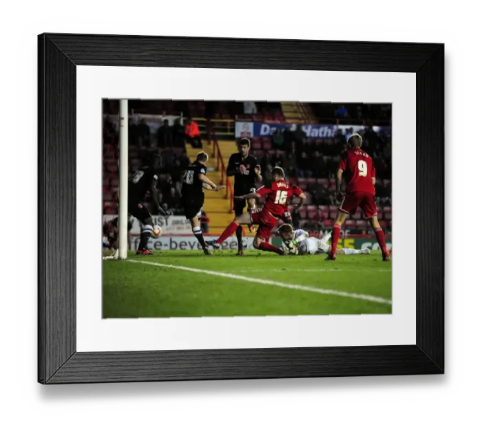 Framed Print : Bristol City's Steven Davies Misses Wide: Charlton Athletic vs. Bristol City Football Match, Championship 2012