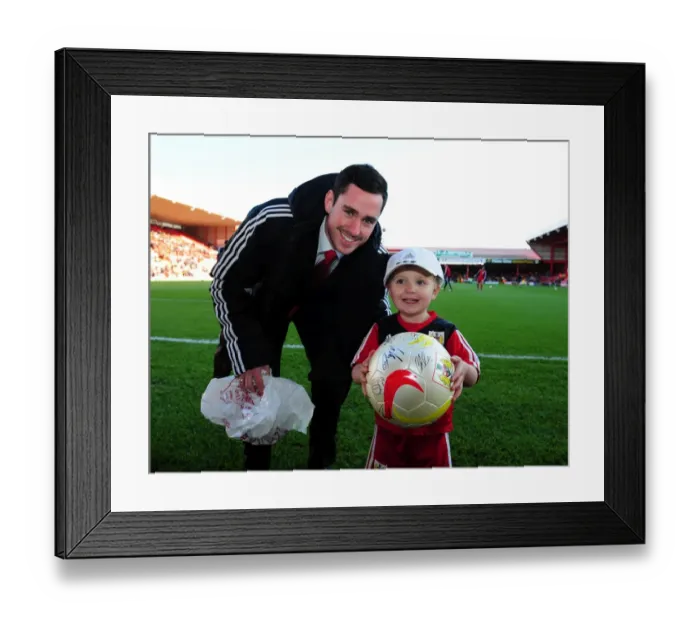Framed Print : Championship Showdown: Bristol City vs Charlton Athletic at Ashton Gate Stadium - November 11, 2012 Framed Print : Championship Showdown: Bristol City vs Charlton Athletic at Ashton Gate Stadium - November 11, 2012