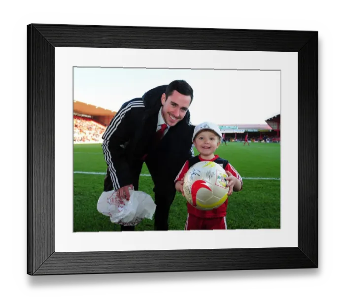 Framed Print : Championship Showdown: Bristol City vs Charlton Athletic at Ashton Gate Stadium - November 11, 2012 Framed Print : Championship Showdown: Bristol City vs Charlton Athletic at Ashton Gate Stadium - November 11, 2012