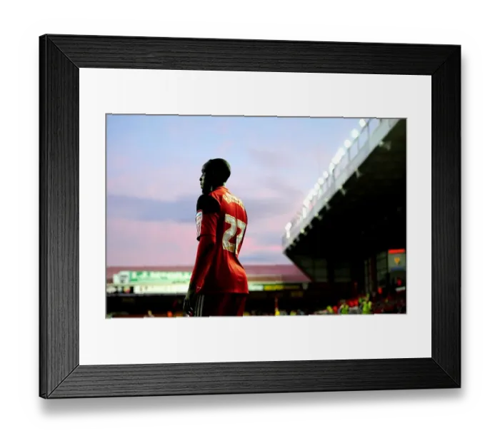 Framed Print : Adomah in Action: Bristol City vs Blackpool Championship Clash, 17th November 2012 Framed Print : Adomah in Action: Bristol City vs Blackpool Championship Clash, 17th November 2012