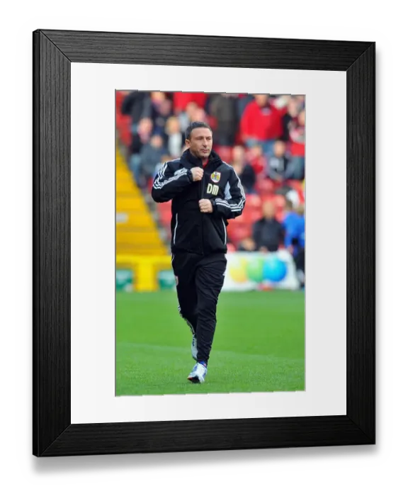 Framed Print : Championship Showdown: Bristol City vs Blackpool at Ashton Gate Stadium - November 17, 2012 Framed Print : Championship Showdown: Bristol City vs Blackpool at Ashton Gate Stadium - November 17, 2012