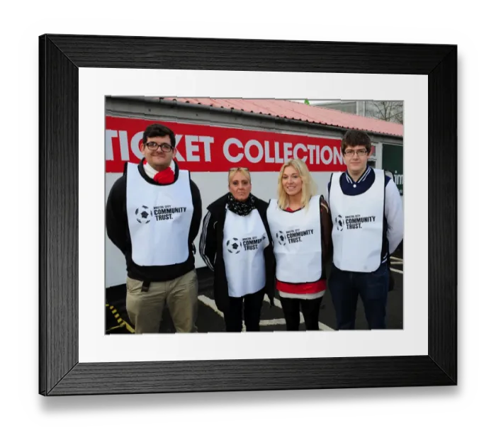 Framed Print : Championship Clash: Bristol City vs Blackpool at Ashton Gate Stadium - November 17, 2012 Framed Print : Championship Clash: Bristol City vs Blackpool at Ashton Gate Stadium - November 17, 2012