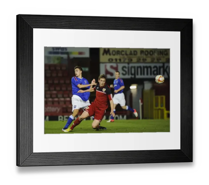 Framed Print : Bristol City U18's Jack Batten in Action during FA Youth Cup Match against Ipswich Town Framed Print : Bristol City U18's Jack Batten in Action during FA Youth Cup Match against Ipswich Town