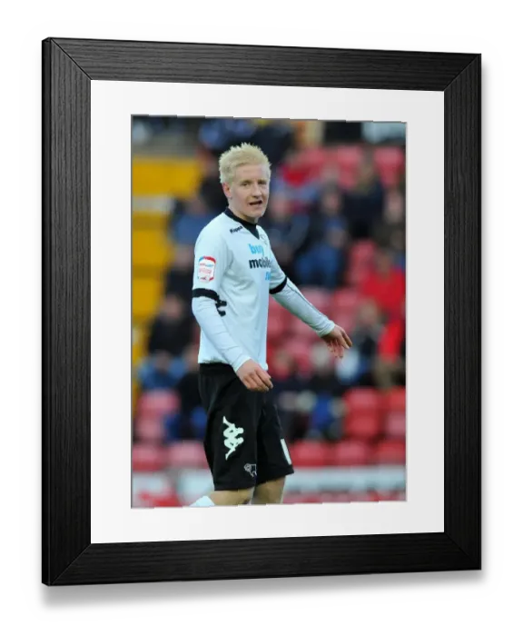 Framed Print : Will Hughes in Action: Derby County vs. Bristol City, Championship Football Match, Ashton Gate Stadium (15th December 2012)