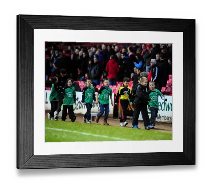 Framed Print : Thrilling Championship Showdown: Bristol City vs Derby County at Ashton Gate Stadium (15 / 12 / 2012)