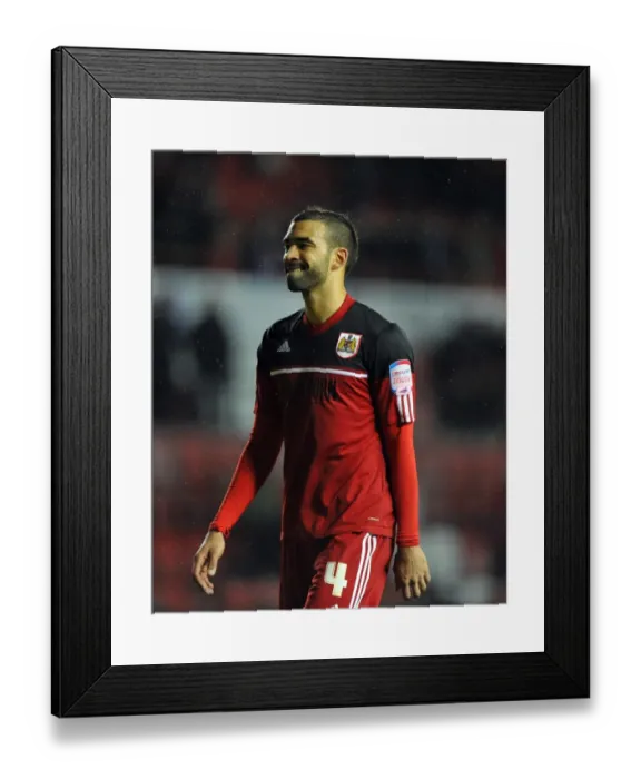 Framed Print : Bristol City's Frustrated Captain Liam Fontaine Leaves the Pitch Framed Print : Bristol City's Frustrated Captain Liam Fontaine Leaves the Pitch