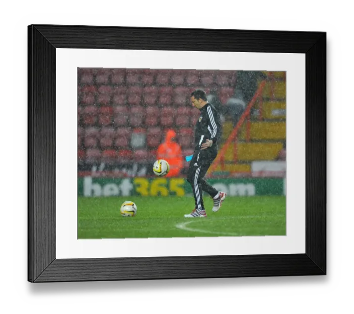 Framed Print : Bristol City vs. Watford: Match Abandoned Due to Pitch Conditions (December 26, 2012) Framed Print : Bristol City vs. Watford: Match Abandoned Due to Pitch Conditions (December 26, 2012)