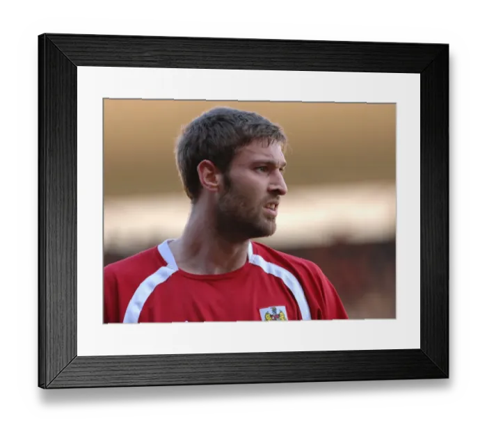 Framed Print : Jamie McCombe in Action for Bristol City Against Wolverhampton Wanderers Framed Print : Jamie McCombe in Action for Bristol City Against Wolverhampton Wanderers