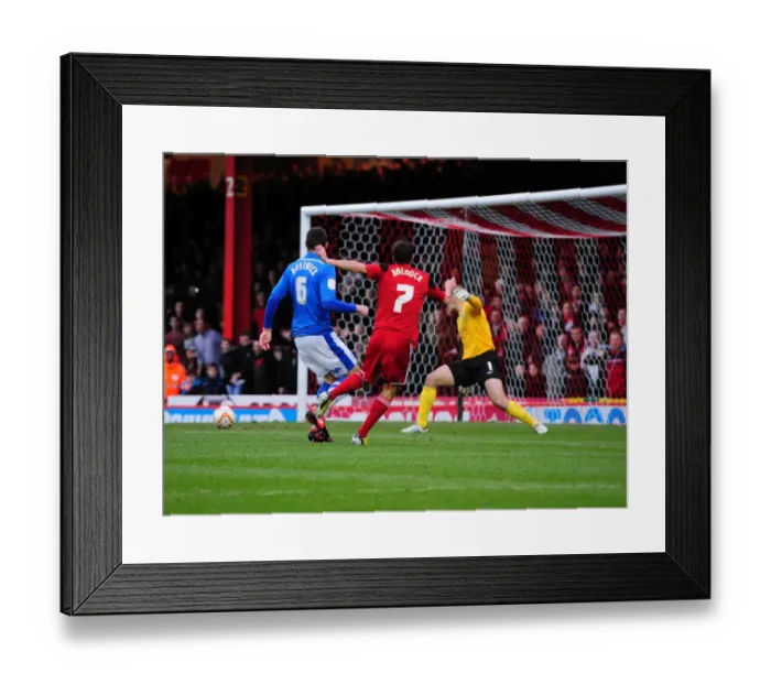 Framed Print : Bristol City's Sam Baldock Misses Wide Against Peterborough United - Championship Football, Ashton Gate Stadium Framed Print : Bristol City's Sam Baldock Misses Wide Against Peterborough United - Championship Football, Ashton Gate Stadium