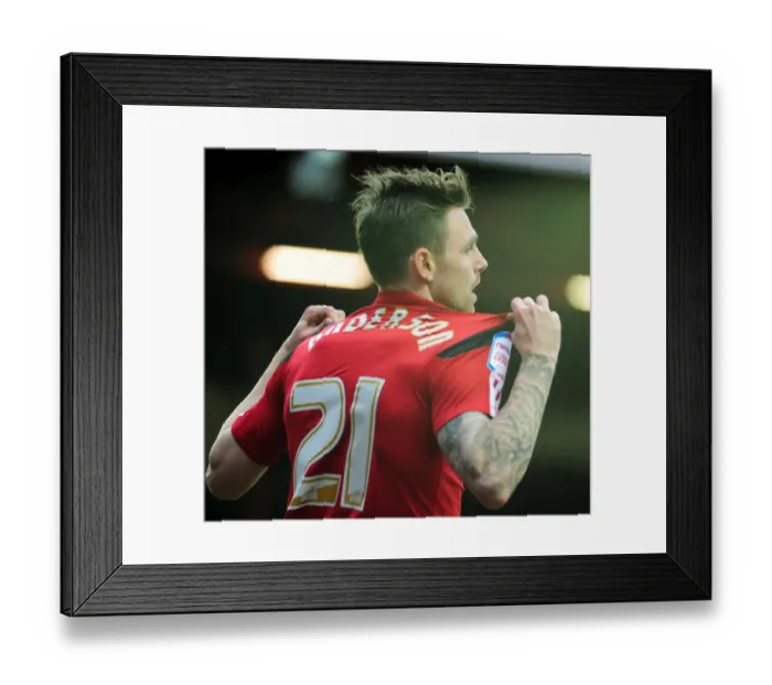 Framed Print : Paul Anderson Scores the Opener: Bristol City vs. Peterborough in Championship, December 2012