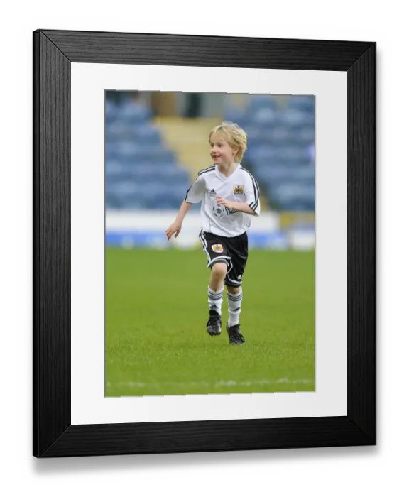 Framed Print : FA Cup: Blackburn Rovers vs. Bristol City Showdown at Ewood Park (January 5, 2013) Framed Print : FA Cup: Blackburn Rovers vs. Bristol City Showdown at Ewood Park (January 5, 2013)