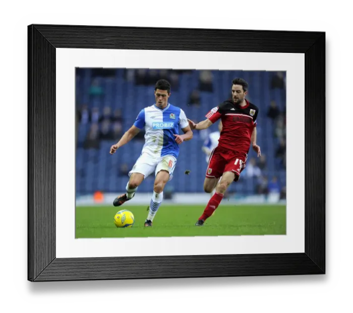 Framed Print : Battling for Control: Skuse vs. Lowe in FA Cup Showdown