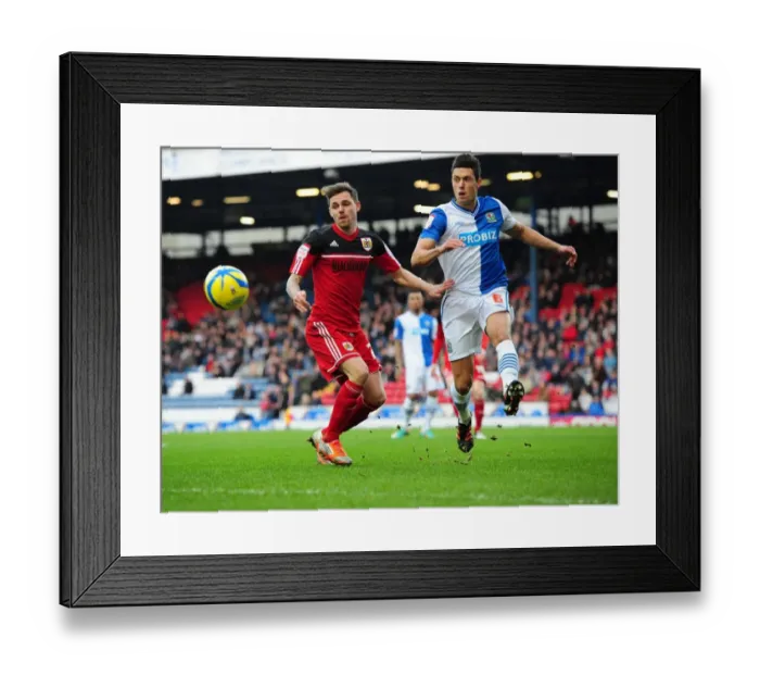 Framed Print : Jason Lowe Outmuscles Paul Anderson in FA Cup Clash at Ewood Park