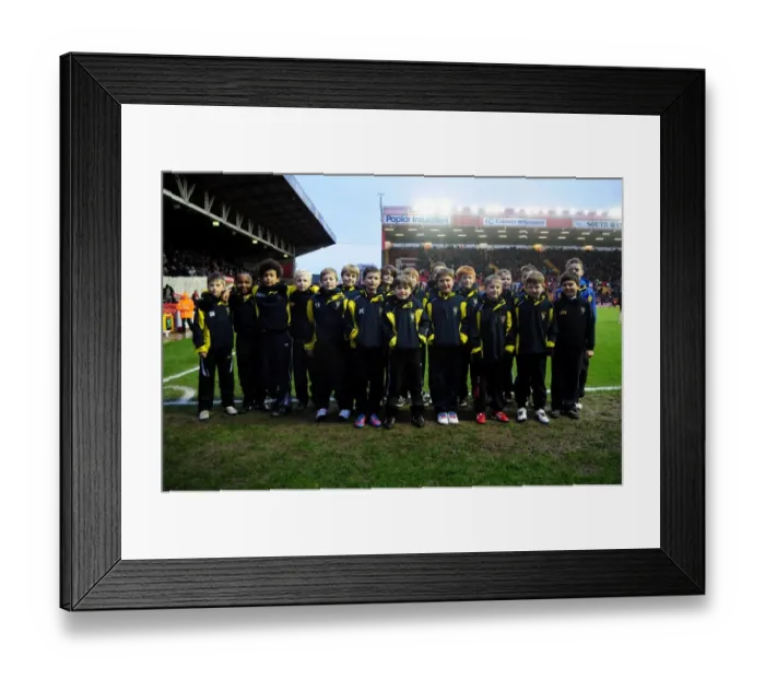 Framed Print : Flag Bearers Clash: Bristol City vs. Leicester City, Ashton Gate Championship Match (January 12, 2013) Framed Print : Flag Bearers Clash: Bristol City vs. Leicester City, Ashton Gate Championship Match (January 12, 2013)