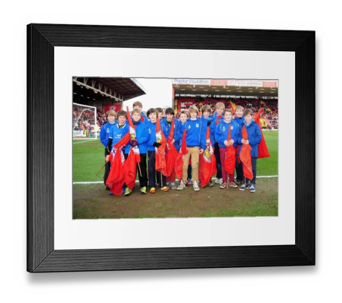 Framed Print : Bristol City vs Ipswich Town: Flagbearers at Ashton Gate, 2013 (Championship) Framed Print : Bristol City vs Ipswich Town: Flagbearers at Ashton Gate, 2013 (Championship)