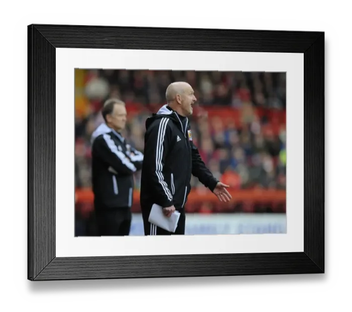 Framed Print : Richard Kelly Coaches Bristol City in Championship Clash Against Ipswich Town, January 2013 Framed Print : Richard Kelly Coaches Bristol City in Championship Clash Against Ipswich Town, January 2013