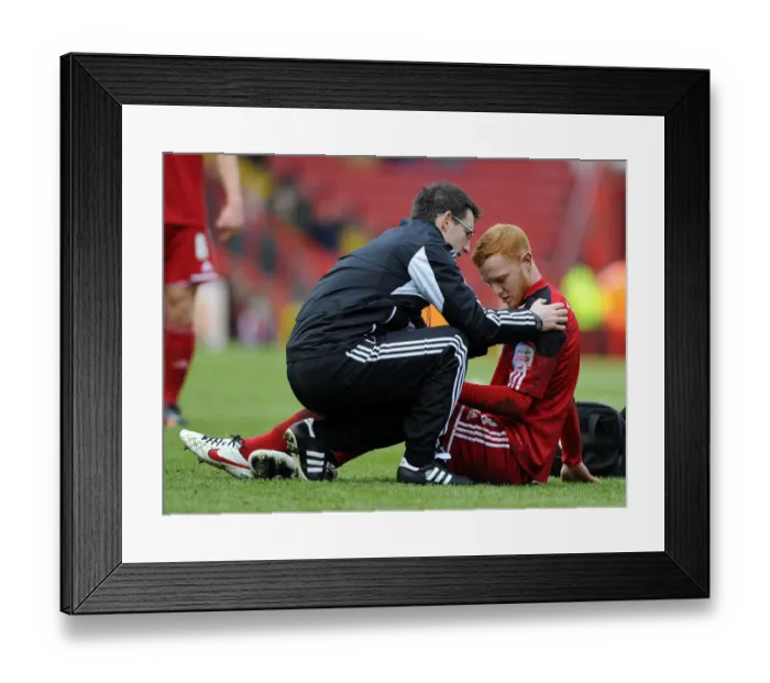 Framed Print : Bristol City vs Ipswich Town: Ryan Taylor Receives Treatment in Npower Championship Match, Ashton Gate Stadium (26 / 01 / 2013) Framed Print : Bristol City vs Ipswich Town: Ryan Taylor Receives Treatment in Npower Championship Match, Ashton Gate Stadium (26 / 01 / 2013)