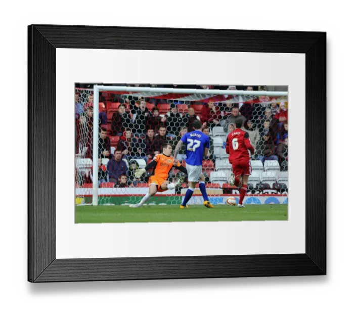 Framed Print : Daryl Murphy Scores the Opener: Ipswich Town vs. Bristol City, Championship 2013 - Murphy's Strike Against Heaton Framed Print : Daryl Murphy Scores the Opener: Ipswich Town vs. Bristol City, Championship 2013 - Murphy's Strike Against Heaton