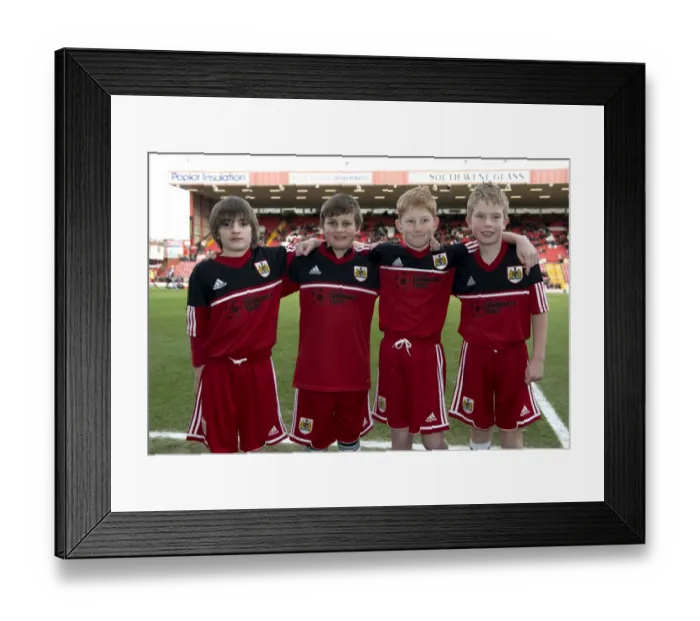 Framed Print : Championship Showdown: Bristol City vs Ipswich Town Rivalry at Ashton Gate Stadium (January 2013) Framed Print : Championship Showdown: Bristol City vs Ipswich Town Rivalry at Ashton Gate Stadium (January 2013)