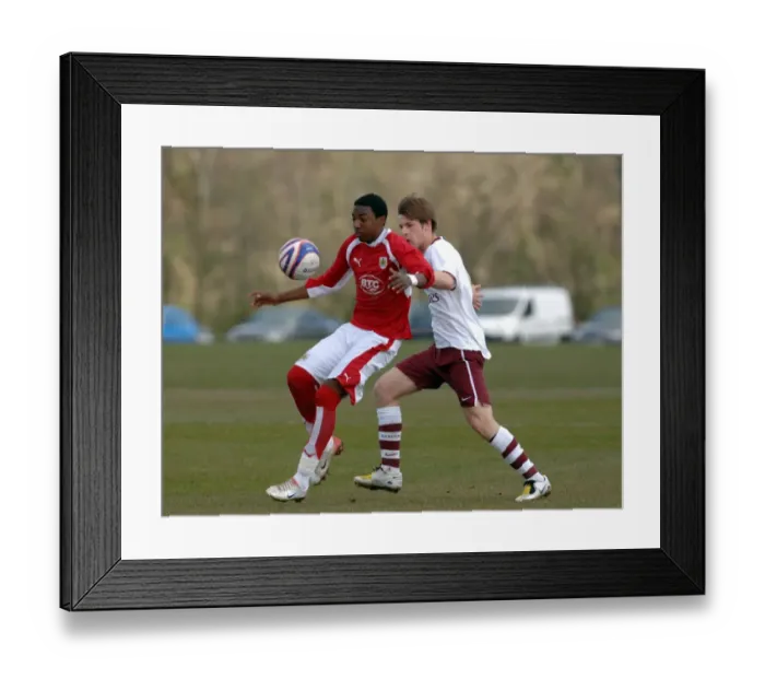 Framed Print : Bristol City U18s vs Arsenal U18s: The Exciting Youth Cup Clash Framed Print : Bristol City U18s vs Arsenal U18s: The Exciting Youth Cup Clash