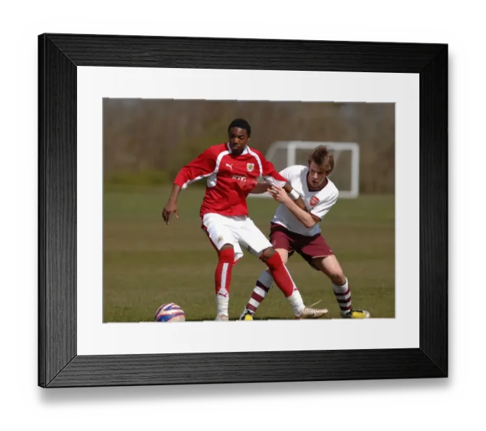 Framed Print : Bristol City U18s vs Arsenal U18s: Youth Cup Showdown