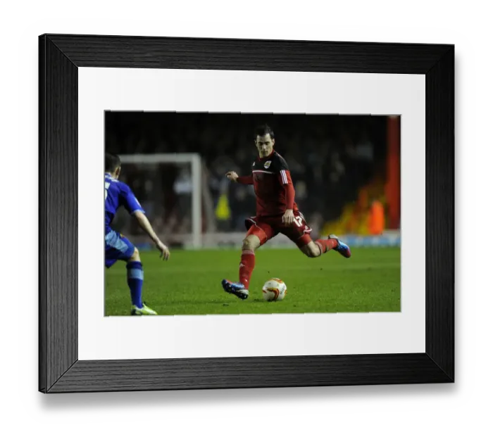 Framed Print : Gregg Cunningham Scores the Opener: Bristol City vs. Watford (January 2013) Framed Print : Gregg Cunningham Scores the Opener: Bristol City vs. Watford (January 2013)