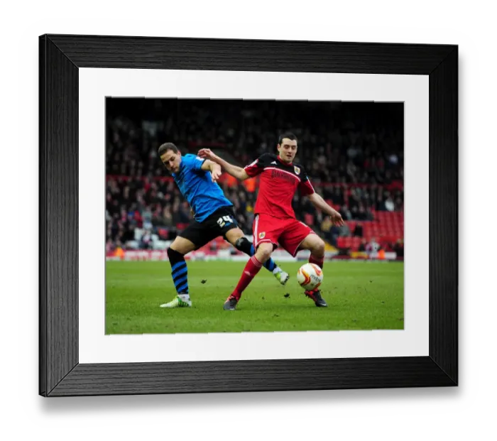 Framed Print : Battling for Supremacy: Moloney vs. Sharp in the Npower Championship Clash between Bristol City and Nottingham Forest Framed Print : Battling for Supremacy: Moloney vs. Sharp in the Npower Championship Clash between Bristol City and Nottingham Forest