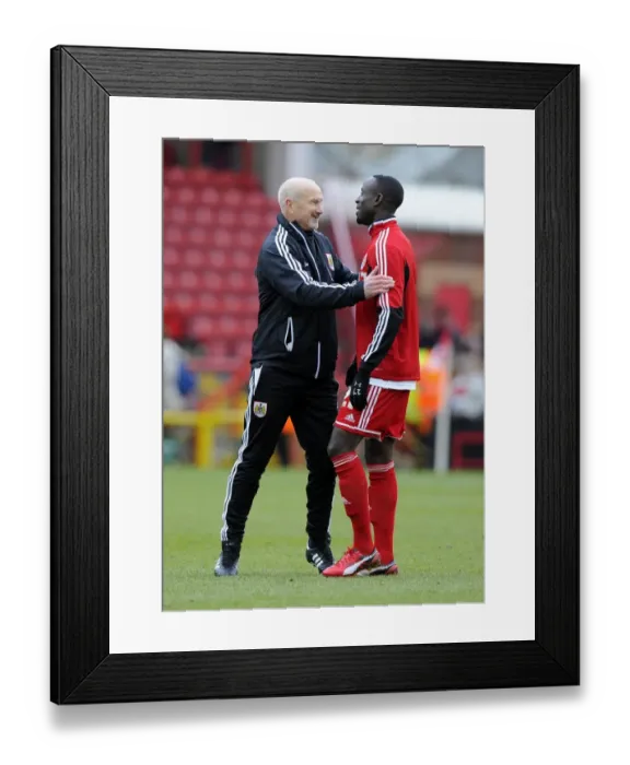 Framed Print : Bristol City vs Barnsley: David Flitcroft and Albert Adomah Face Off in Npower Championship Clash Framed Print : Bristol City vs Barnsley: David Flitcroft and Albert Adomah Face Off in Npower Championship Clash