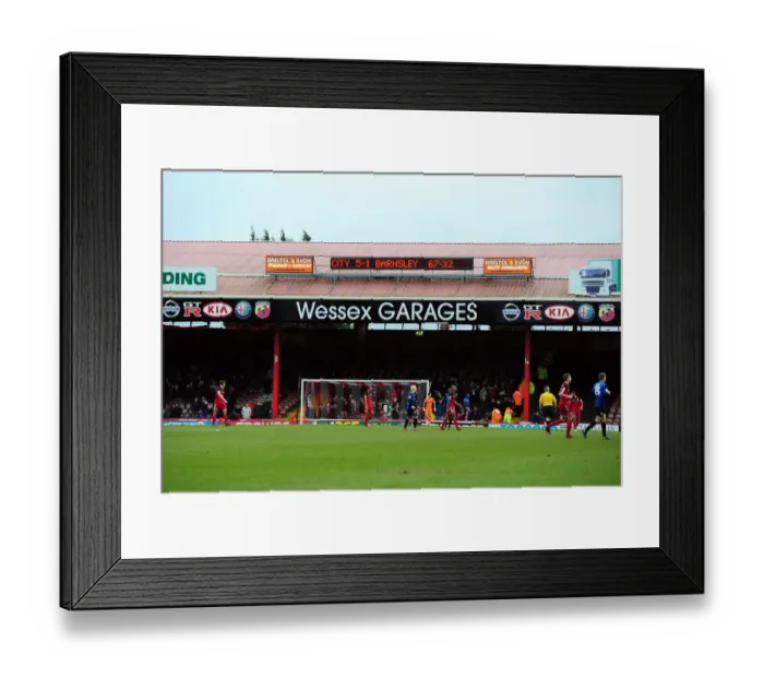 Framed Print : Bristol City V Barnsley