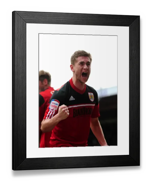 Framed Print : Five-Star Steven Davies: Celebrating Bristol City's Npower Championship Victory Over Barnsley Framed Print : Five-Star Steven Davies: Celebrating Bristol City's Npower Championship Victory Over Barnsley
