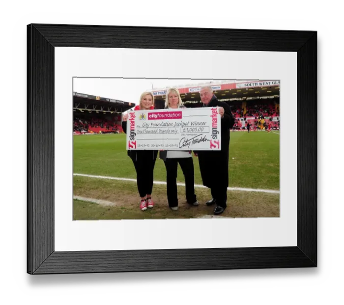 Framed Print : Bristol City FC: Jackpot Winning Moment at Ashton Gate vs Barnsley (23 / 02 / 2013) Framed Print : Bristol City FC: Jackpot Winning Moment at Ashton Gate vs Barnsley (23 / 02 / 2013)