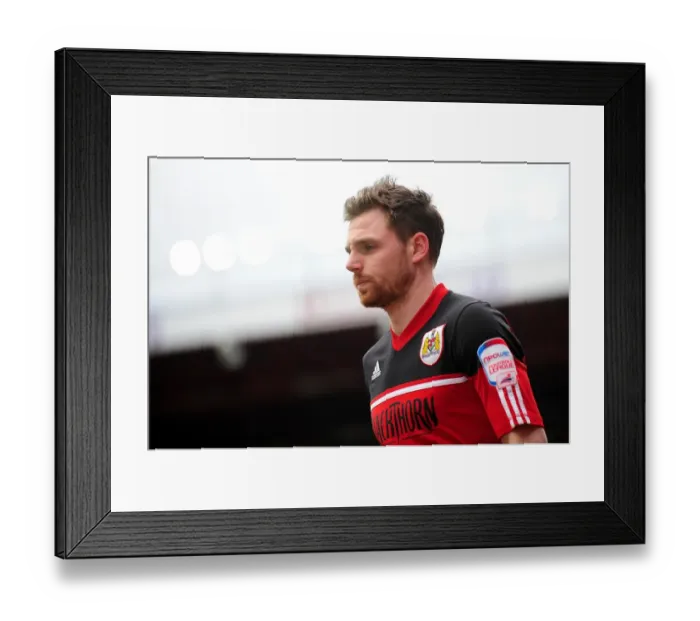 Framed Print : Paul Anderson in Action: Bristol City vs Barnsley, Npower Championship, 2013 Framed Print : Paul Anderson in Action: Bristol City vs Barnsley, Npower Championship, 2013