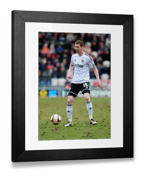 Framed Print : Bristol City's Stephen Pearson in Action against Blackpool, Npower Championship (02.03.2013)