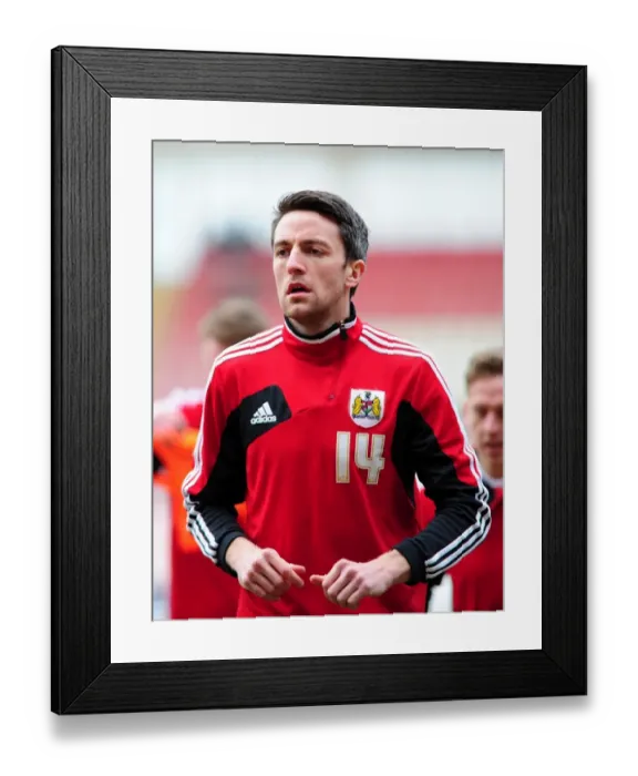 Framed Print : Bristol City's Cole Skuse at Bloomfield Road during Blackpool vs. Bristol City Npower Championship Match, March 2013 Framed Print : Bristol City's Cole Skuse at Bloomfield Road during Blackpool vs. Bristol City Npower Championship Match, March 2013