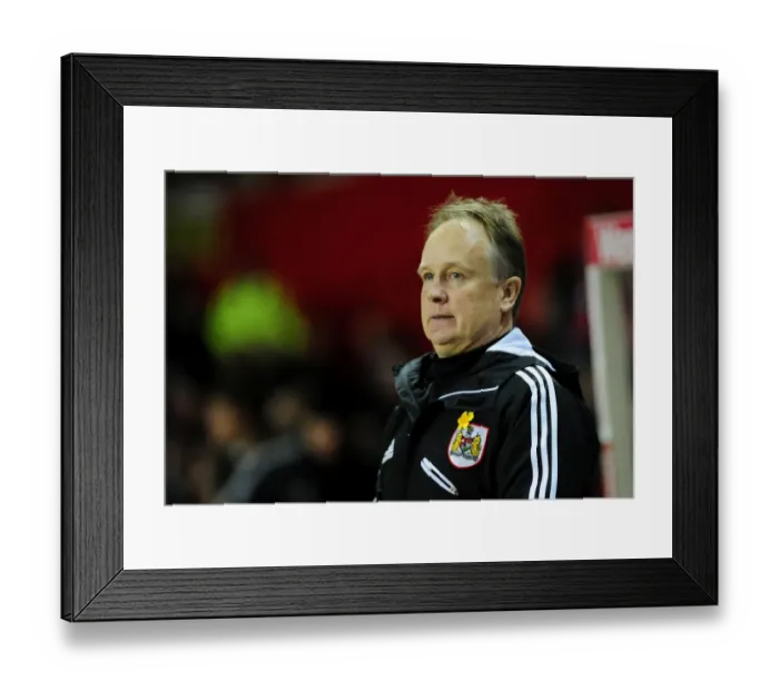 Framed Print : Sean O'Driscoll of Bristol City Pre-Match at Ashton Gate vs Brighton and Hove Albion (05.03.2013)