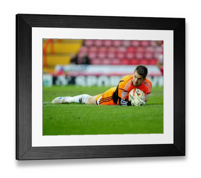 Framed Print : Bristol City's Tom Heaton Gathers the Ball during Bristol City vs Middlesbrough, Npower Championship (09 / 03 / 2013) Framed Print : Bristol City's Tom Heaton Gathers the Ball during Bristol City vs Middlesbrough, Npower Championship (09 / 03 / 2013)