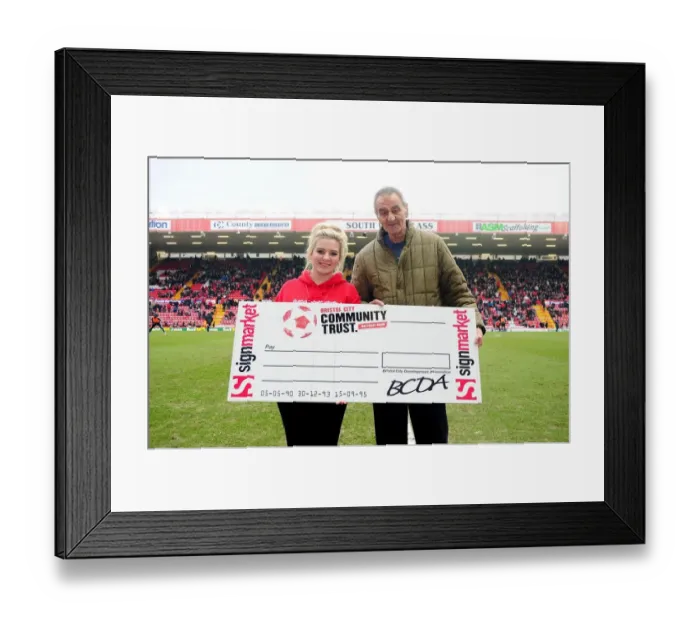 Framed Print : Half Time Draw: Bristol City vs. Middlesbrough, Npower Championship (09 / 03 / 2013) Framed Print : Half Time Draw: Bristol City vs. Middlesbrough, Npower Championship (09 / 03 / 2013)