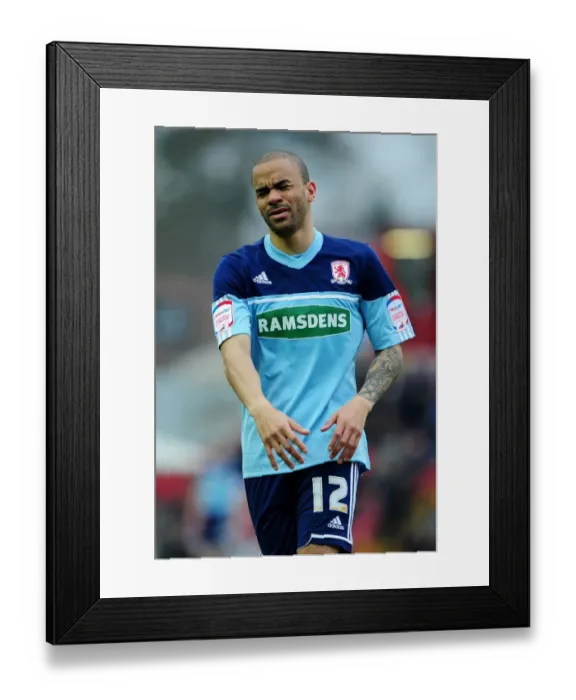 Framed Print : Action-Packed: Kieron Dyer in Bristol City's Npower Championship Clash Against Middlesbrough (2013, Ashton Gate) Framed Print : Action-Packed: Kieron Dyer in Bristol City's Npower Championship Clash Against Middlesbrough (2013, Ashton Gate)