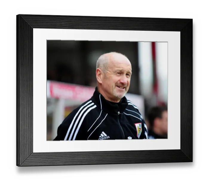 Framed Print : Bristol City FC: Richard Kelly Coaches Team During Bristol City V Middlesbrough Match, Npower Championship (09 / 03 / 2013) Framed Print : Bristol City FC: Richard Kelly Coaches Team During Bristol City V Middlesbrough Match, Npower Championship (09 / 03 / 2013)