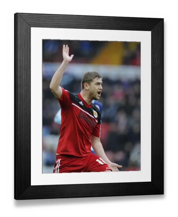 Framed Print : Steven Davies in Action: Bristol City vs Middlesbrough, Npower Championship (09 / 03 / 2013)