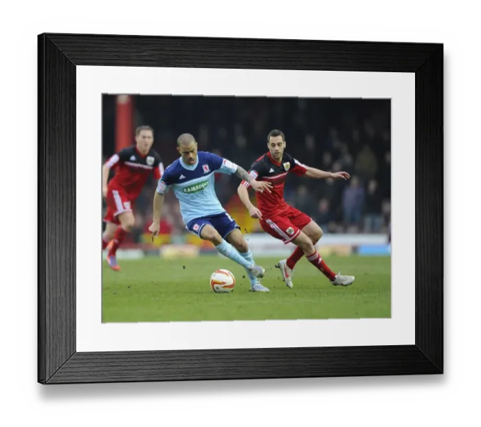 Framed Print : Bristol City vs Middlesbrough: Kieran Dyer Shields the Ball from Sam Baldock Framed Print : Bristol City vs Middlesbrough: Kieran Dyer Shields the Ball from Sam Baldock