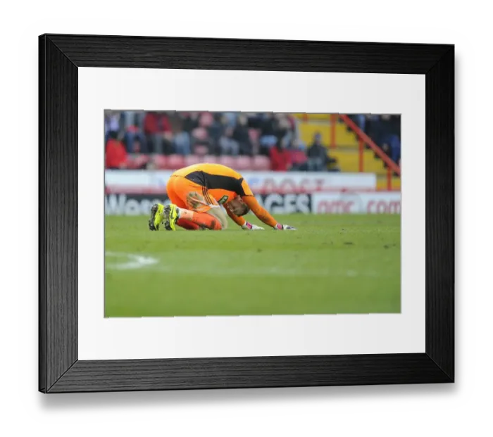Framed Print : Dejected Jason Steele as Bristol City Secures Npower Championship Victory over Middlesbrough